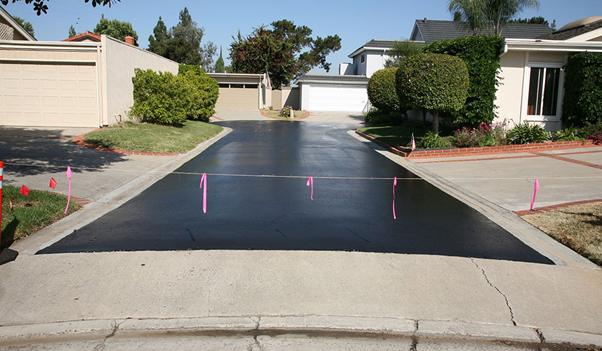 Asphalt Driveway Sealcoating